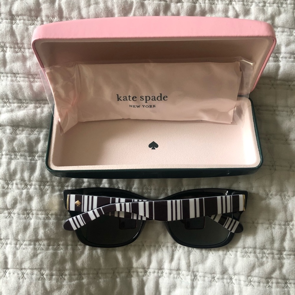 Kate Spade New York!!! BRAND NEW! - Picture 2 of 8